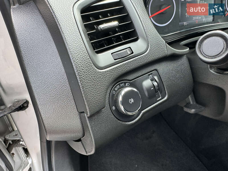 Универсал Opel Insignia 2015 в Хусте