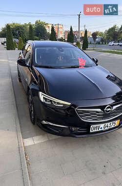 Универсал Opel Insignia 2019 в 