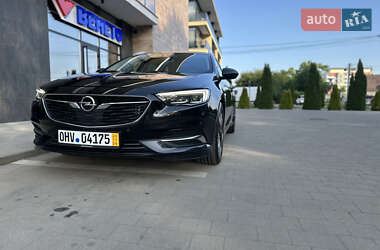 Универсал Opel Insignia 2019 в 