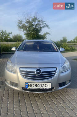 Універсал Opel Insignia 2009 в Жовкві