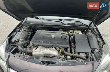 Универсал Opel Insignia 2014 в 