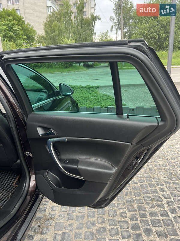 Универсал Opel Insignia 2014 в Львове