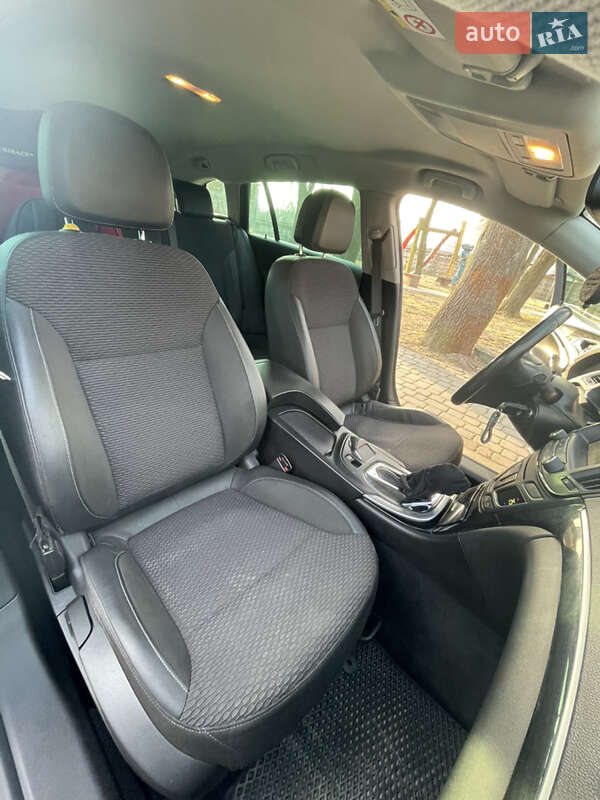 Универсал Opel Insignia 2014 в Львове