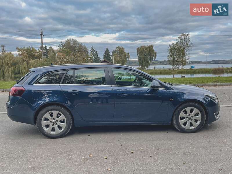 Универсал Opel Insignia 2014 в Бурштыне