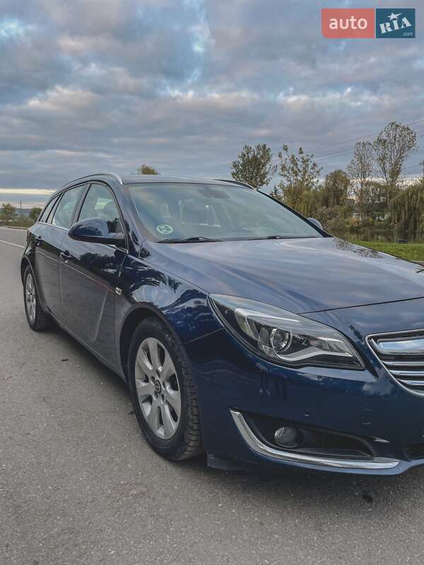 Универсал Opel Insignia 2014 в Бурштыне