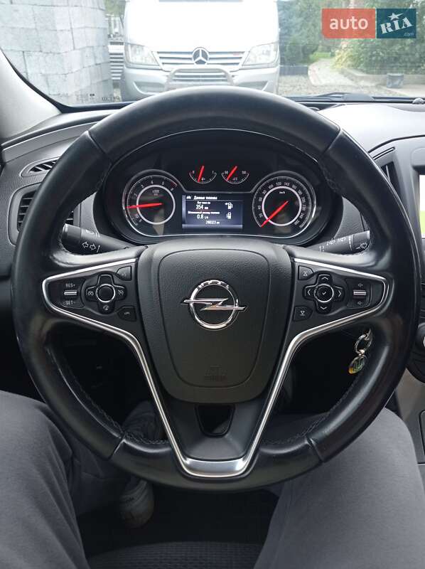 Универсал Opel Insignia 2014 в Бурштыне