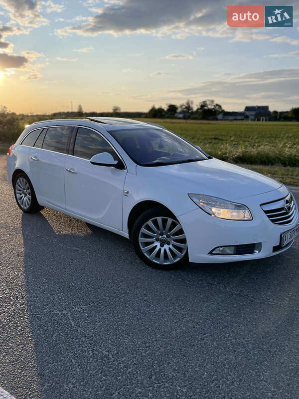 Универсал Opel Insignia 2011 в Львове