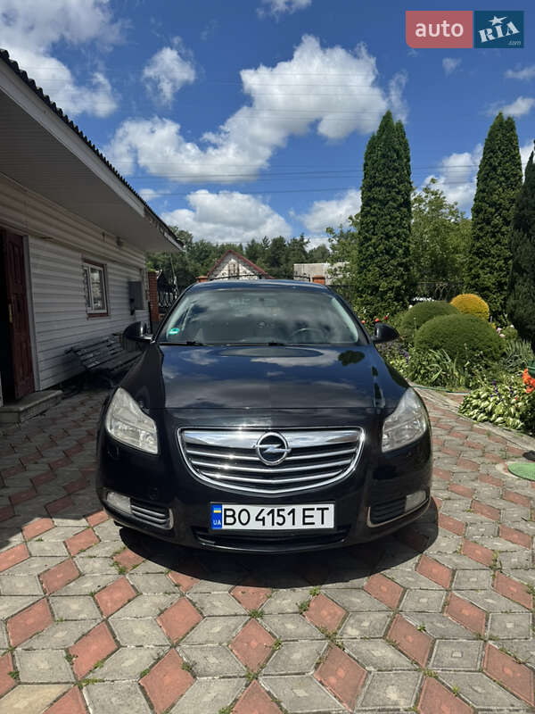 Opel Insignia 2011