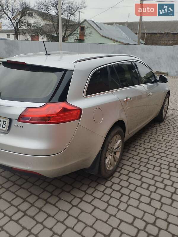 Универсал Opel Insignia 2010 в Каменец-Подольском