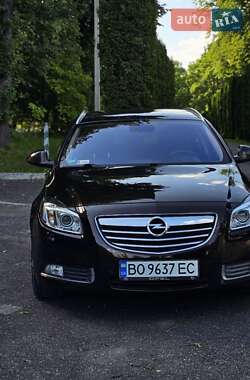 Універсал Opel Insignia 2010 в Шумську