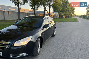 Універсал Opel Insignia 2010 в Львові