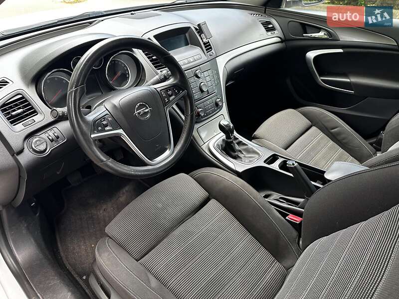 Універсал Opel Insignia 2013 в Києві