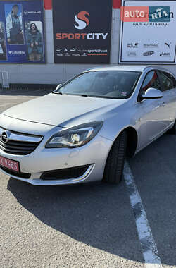 Універсал Opel Insignia 2015 в Рівному