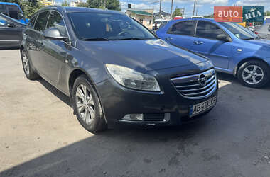 Универсал Opel Insignia 2012 в 