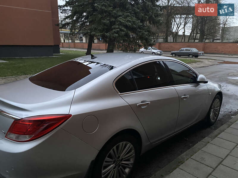 Седан Opel Insignia 2013 в Одесі