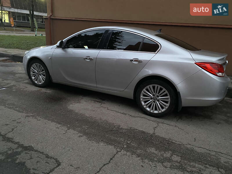 Седан Opel Insignia 2013 в Одесі