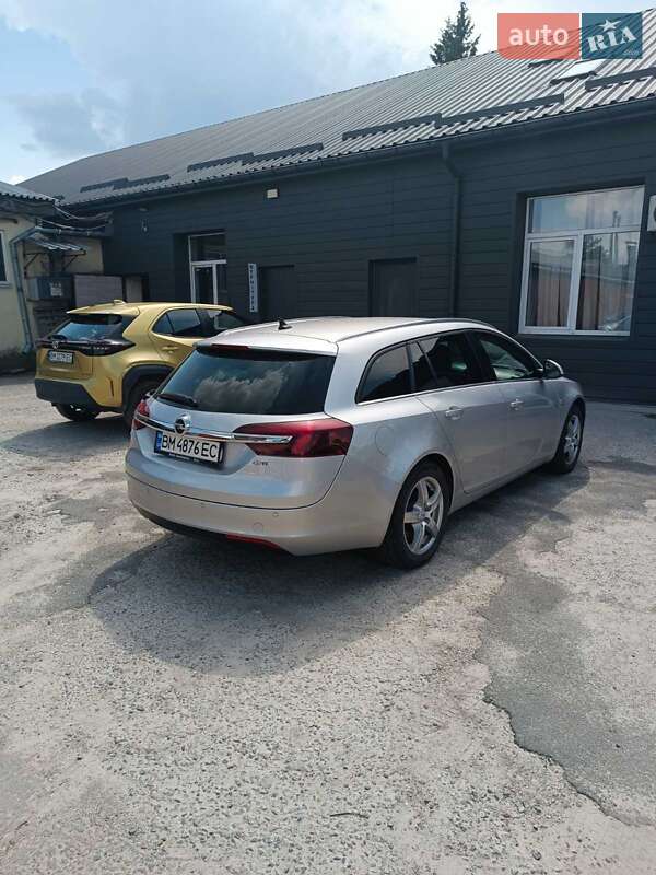 Універсал Opel Insignia 2015 в Сумах