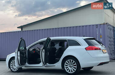 Універсал Opel Insignia 2011 в 
