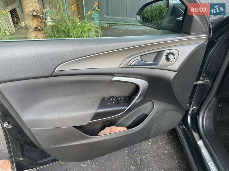 Универсал Opel Insignia 2010 в Сумах