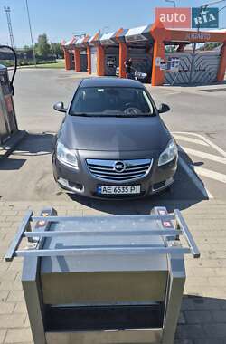 Седан Opel Insignia 2009 в Дніпрі
