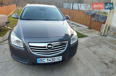 Универсал Opel Insignia 2010 в Львове