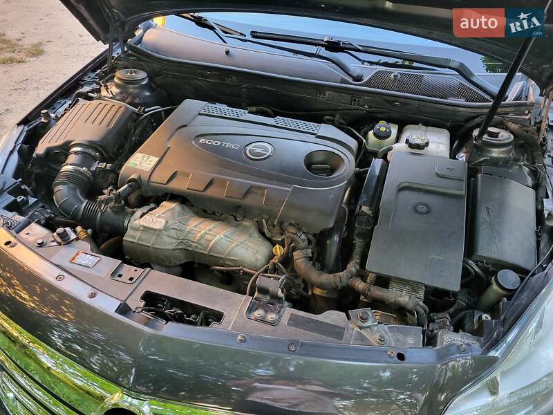 Универсал Opel Insignia 2013 в Чорткове