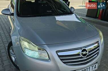 Универсал Opel Insignia 2010 в 