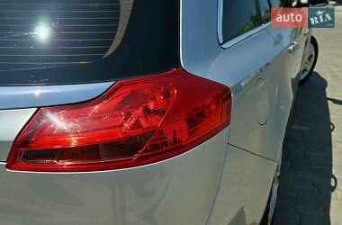 Универсал Opel Insignia 2010 в 