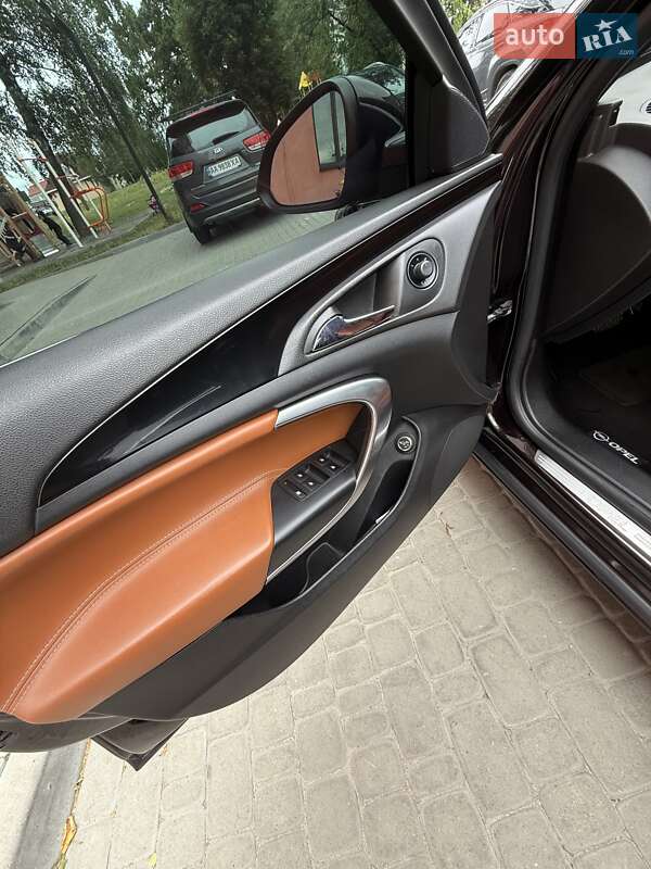 Универсал Opel Insignia 2011 в Луцке