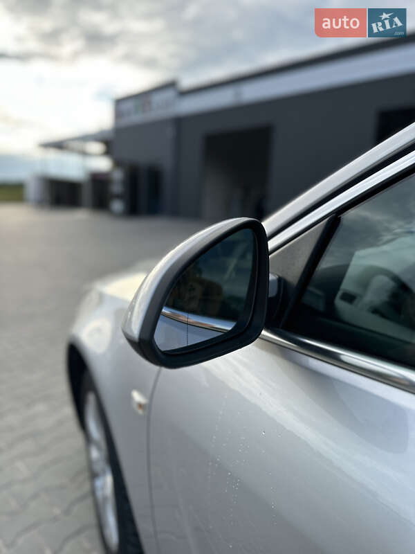 Універсал Opel Insignia 2016 в Львові