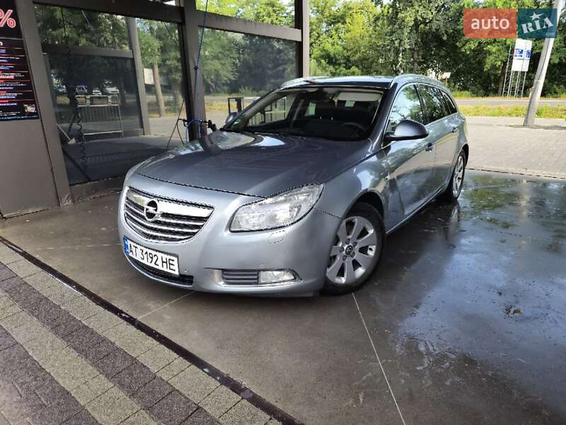 Универсал Opel Insignia 2013 в Ивано-Франковске