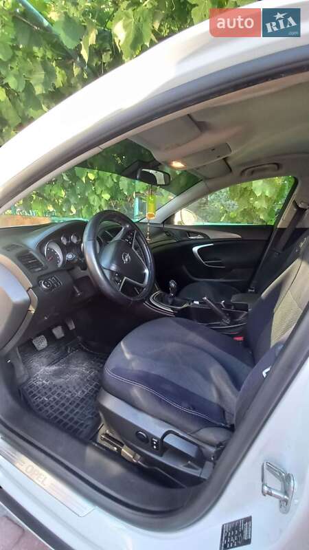 Універсал Opel Insignia 2011 в Олександрії