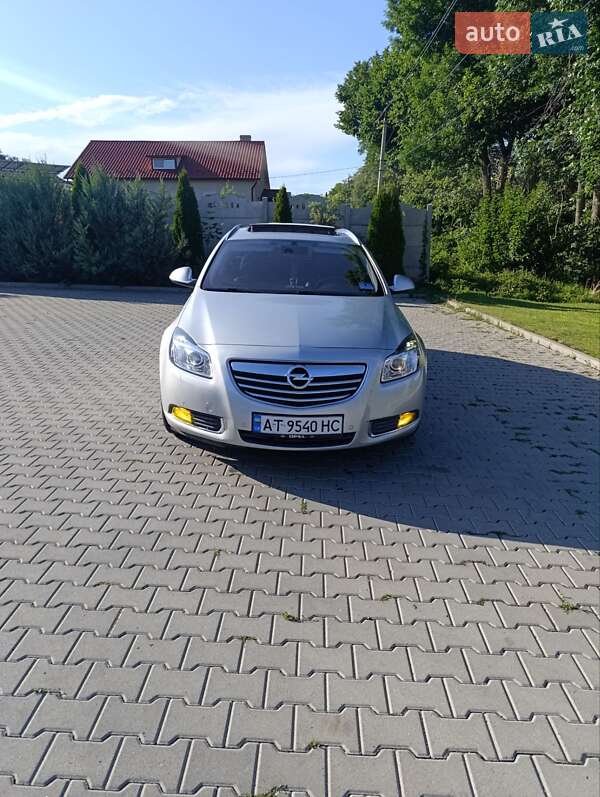 Opel Insignia 2011