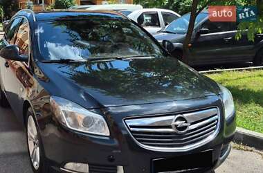 Универсал Opel Insignia 2013 в Киеве