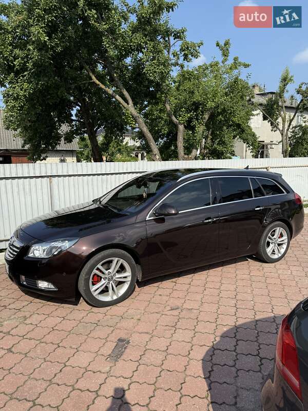 Универсал Opel Insignia 2011 в Луцке