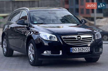 Універсал Opel Insignia 2012 в Тернополі