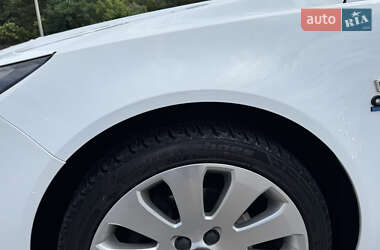 Універсал Opel Insignia 2009 в 