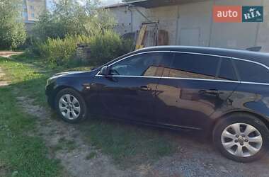 Универсал Opel Insignia 2015 в 
