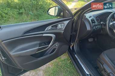 Универсал Opel Insignia 2015 в 