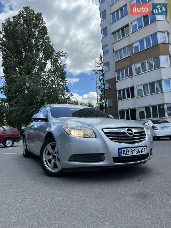 Opel Insignia 2011