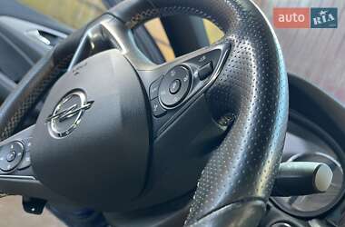 Лифтбек Opel Insignia 2020 в 