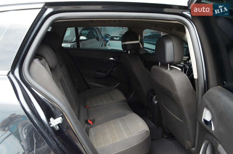 Универсал Opel Insignia 2013 в Киеве