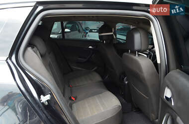 Универсал Opel Insignia 2013 в 