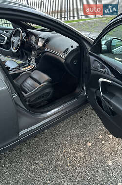 Универсал Opel Insignia 2016 в 