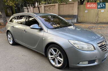 Универсал Opel Insignia 2010 в 
