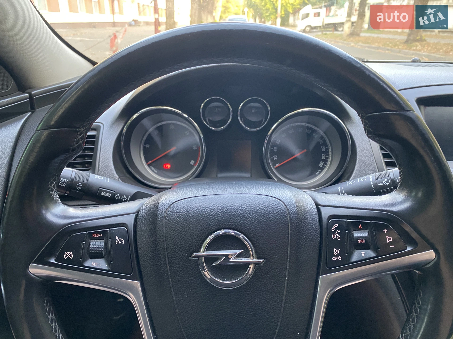 2010 Opel Insignia - мініатюра 9