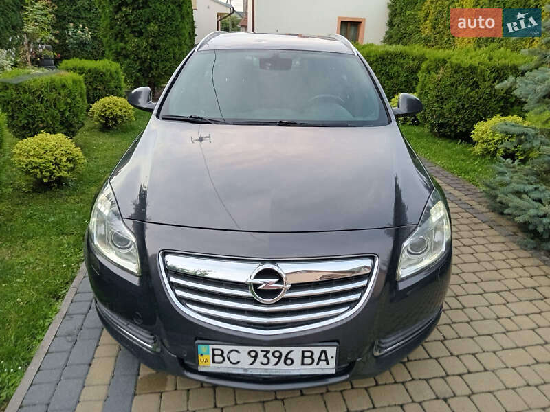 Універсал Opel Insignia 2013 в Львові