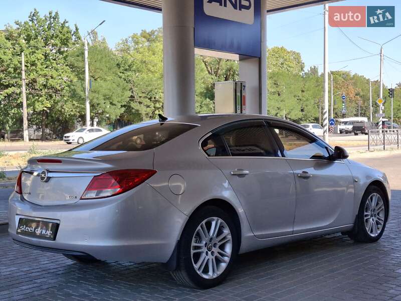Седан Opel Insignia 2009 в Николаеве