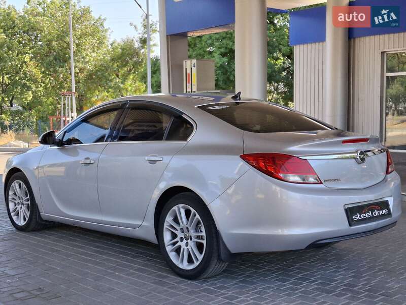 Седан Opel Insignia 2009 в Николаеве