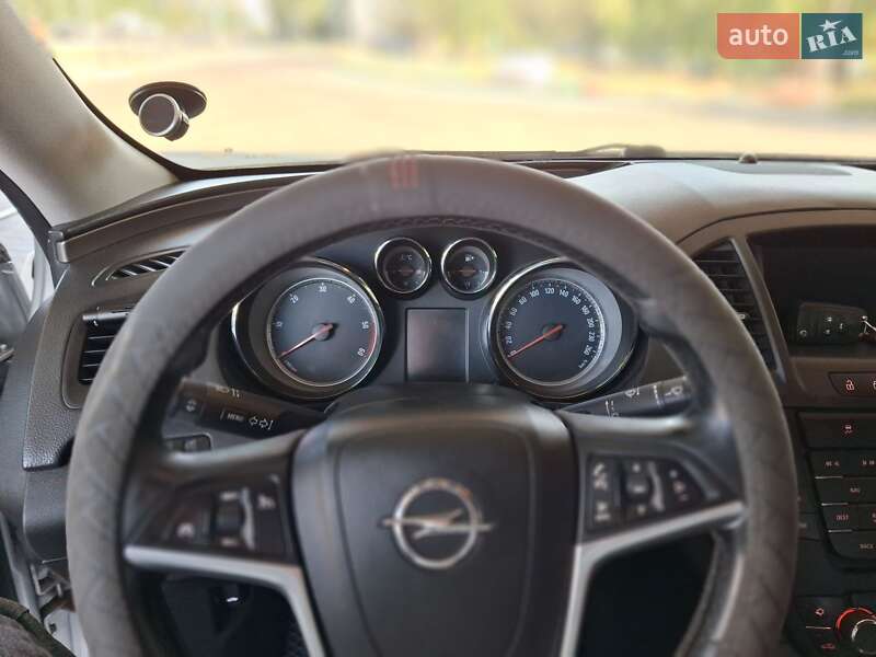 Седан Opel Insignia 2009 в Николаеве
